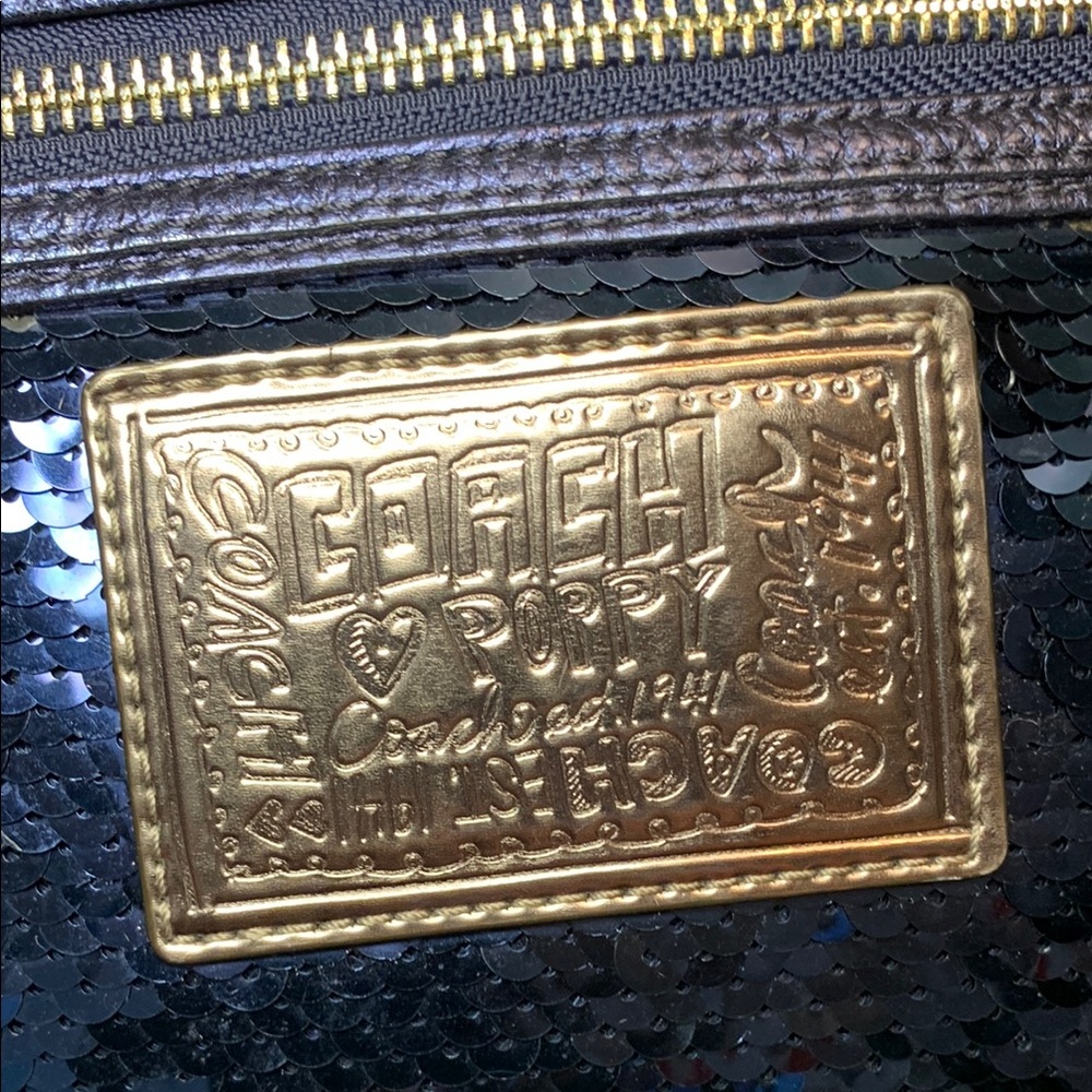 BUNDLE FOR @hope_this_helps - EUC - Coach Poppy Blue Sequin Wristlet - Picture 5 of 15